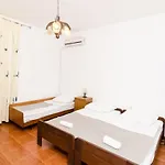 Kiko Guest house 2*
