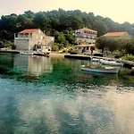 Kiko Guest house Pomena